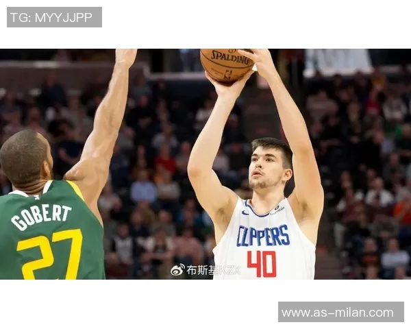 篮网灵活防守策略让祖巴茨陷入困境无限换防战术显成效
